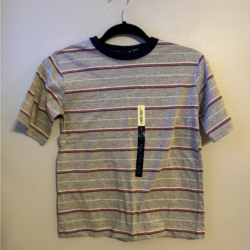 🦞 NWT youth boys t shirt size small